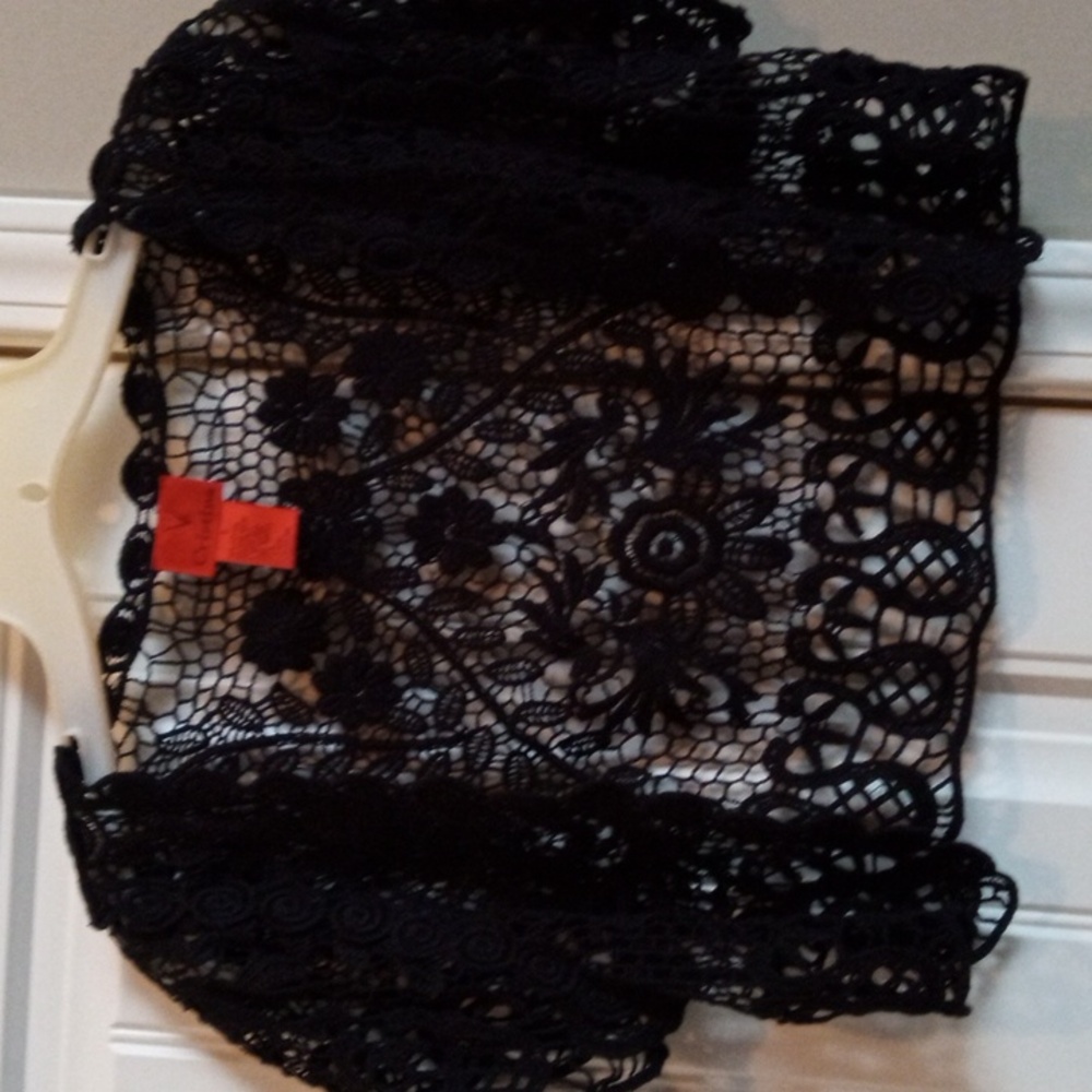 V Cristina lace crochet shrug cardigan bolero